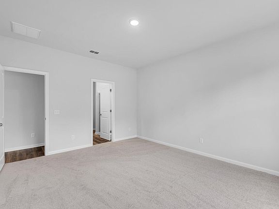 2nd image of 280 Shadybrook Dr