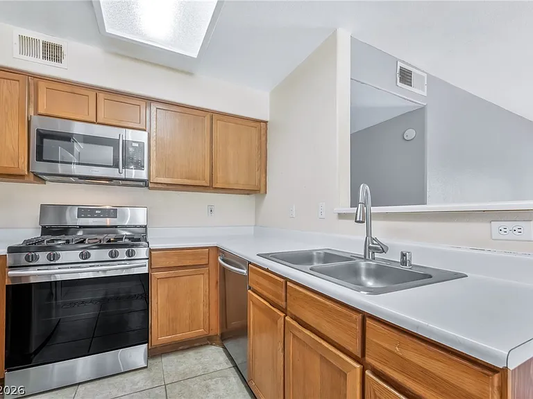 3125 Casey Dr #202 — Photo 10
