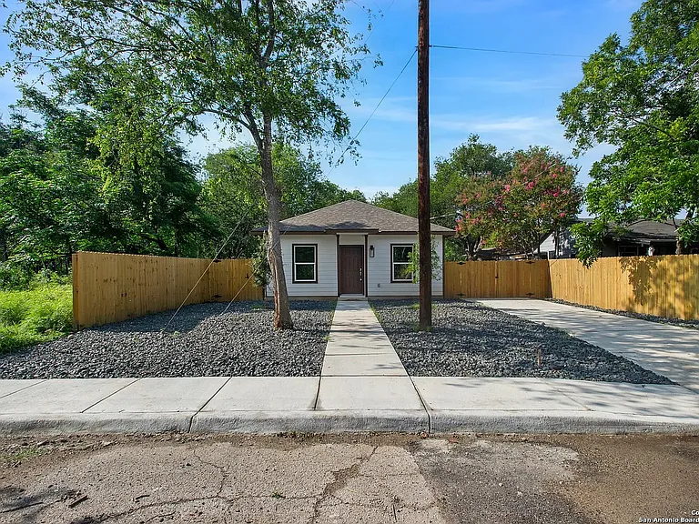 5857 Mayo Dr — Photo 16