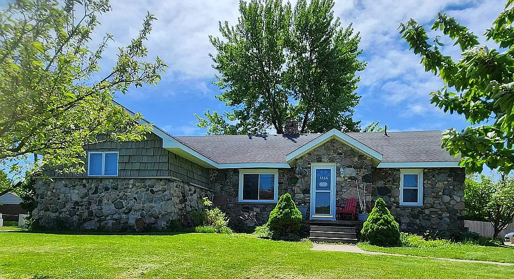 3366 Wilder Rd photo 1