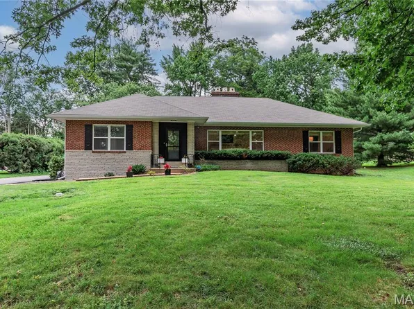 46 Grantwood Ln, Saint Louis, MO 63123