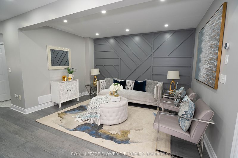 Brampton House for rent - 3 Bedrooms — photo 3