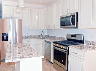 2449 N Ridgeway Ave #2F, Chicago, IL 60647