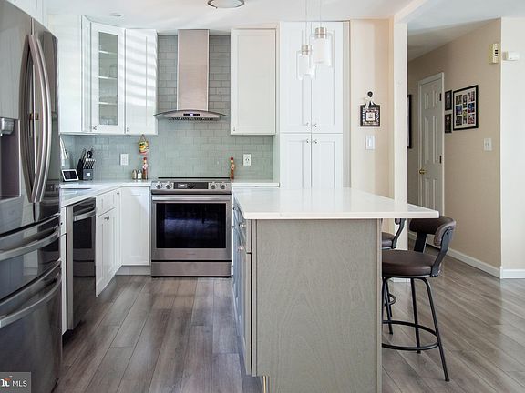 5th image of 6801 Estate Ln