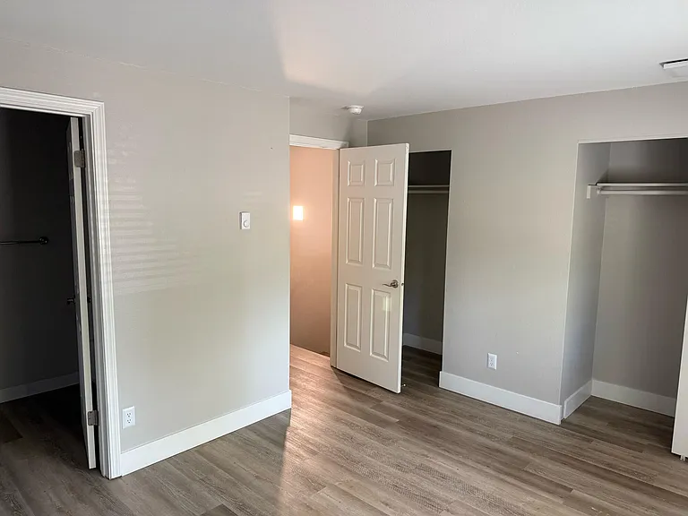 Redmond Park Apts — Photo 72