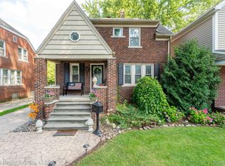 21603 Erben St, Saint Clair Shores, MI 48081