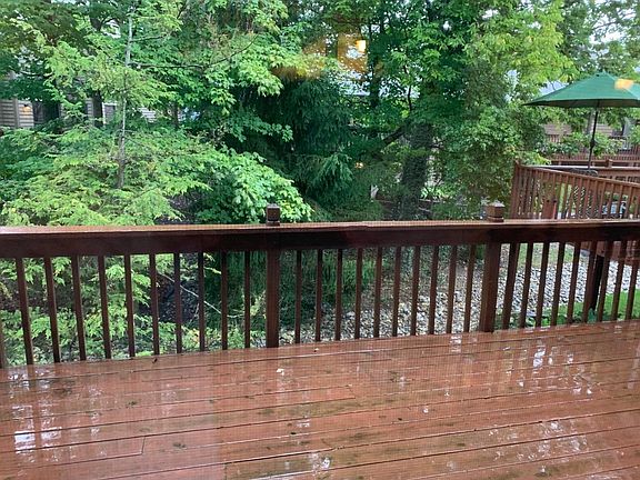 5th image of 4825 Beechwood Ln #29