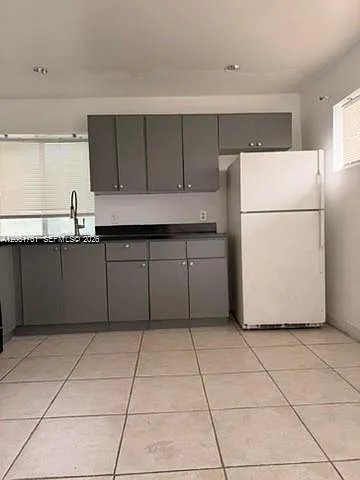 848 SW 5th St #203 — Photo 10