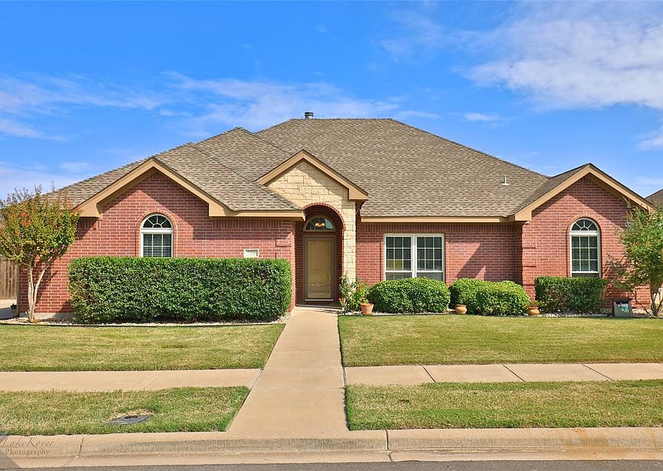 1st image of 718 Lone Star Dr