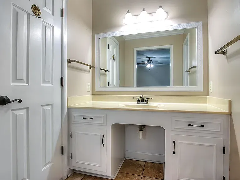 2704 Powhatan Dr — Photo 31