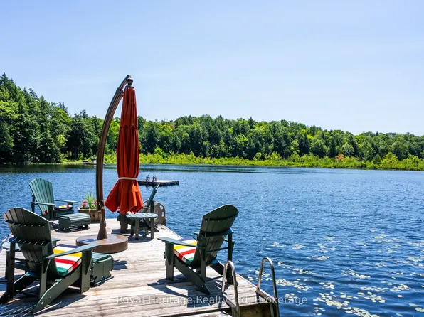 1114 Bruce Lake Dr, Muskoka Lakes, ON P0B 1G0