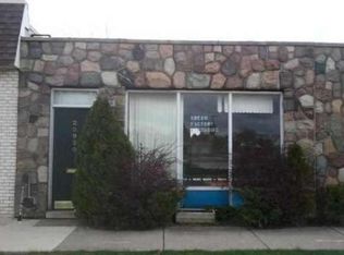 20920 Kelly Rd, Eastpointe, MI 48021