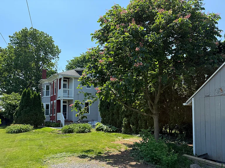 707 Oley St — Photo 4