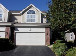 1221 Townes Cir, Aurora, IL 60502