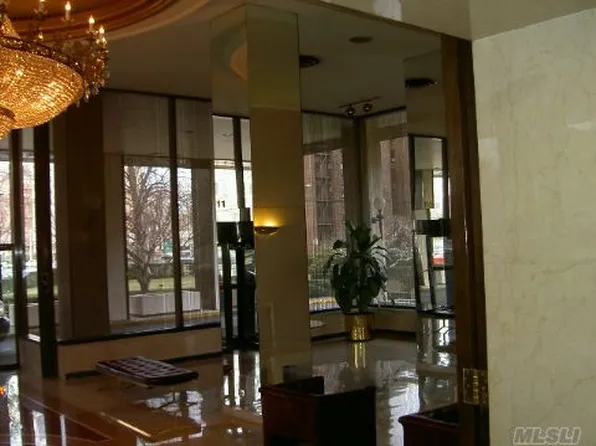 110-11 Queens Boulevard image 1 of 2