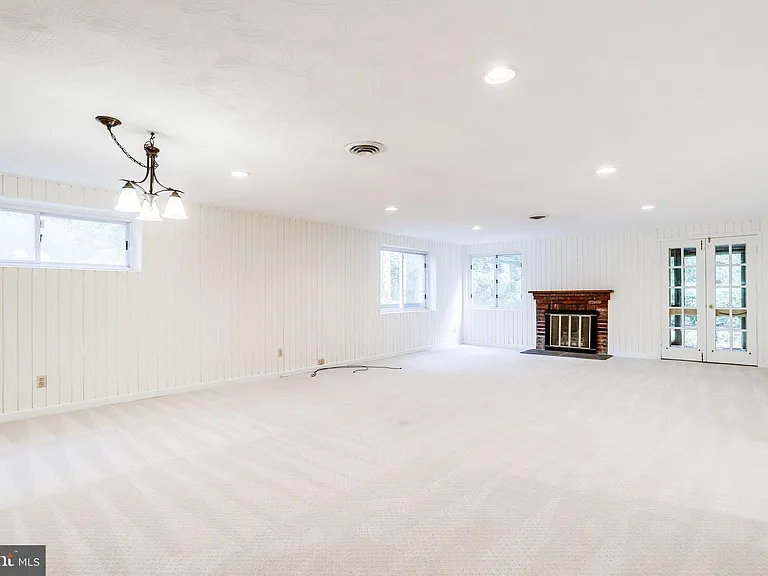 5225 Old Dominion Dr — Photo 47