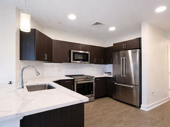 5th image of 20 Penniman Rd Unit 201