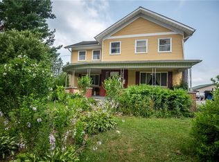 625 Greenfield Rd, Mercer, PA 16137
