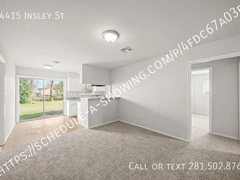 14415 Insley St — Photo 3