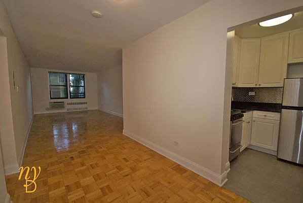 Rented by New York Dwellings LLC | media 19