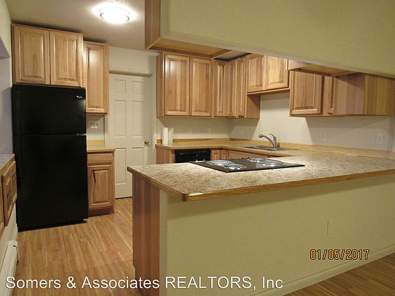 4th image of 3070 Amber Ave