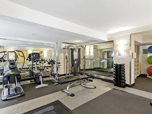 225 East 63rd Street image 10 of 15