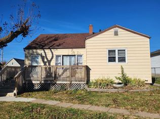 665 Edith St, Dubuque, IA 52001