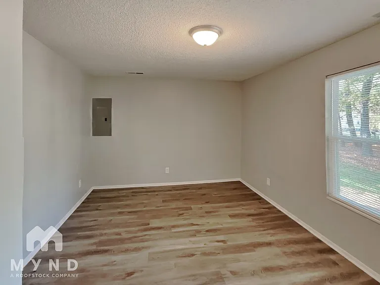 219 American Dr — Photo 9