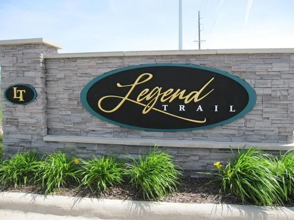 703 Nicklaus Dr, Parkersburg, IA 50665