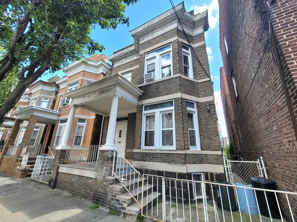 5302 Hudson Ave, West New York, NJ 07093