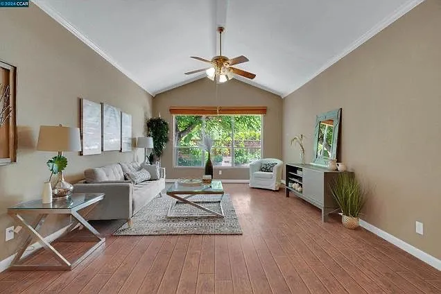 2243 Minaret Dr — Photo 15