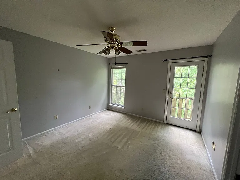 1635 Pondside Dr — Photo 9