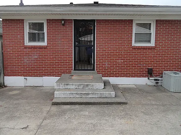 5531 Halstead Ave — Photo 13
