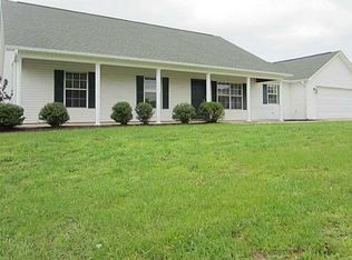 2905 Hatties Ln, Ozark, AR 72949