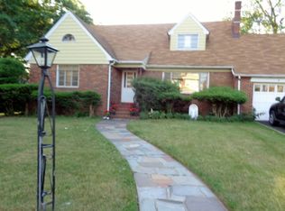 4 Garfield Ave, Passaic, NJ 07055