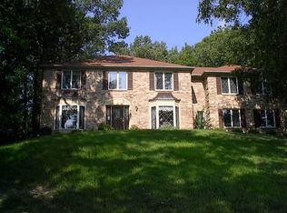 627 McBride Pointe Dr, Ballwin, MO 63011