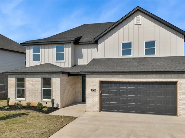 950 Moksha St, Centerton, AR 72719