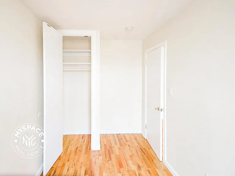 244 Roebling St #16 — Photo 7