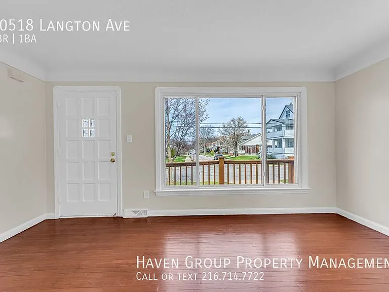 10518 Langton Ave — Photo 3