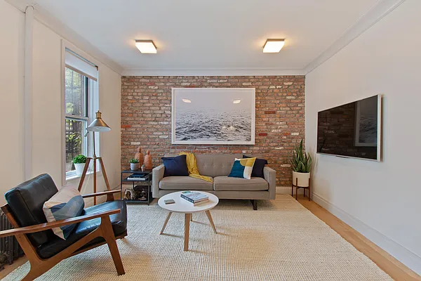 Rented by Brown Harris Stevens | media 7