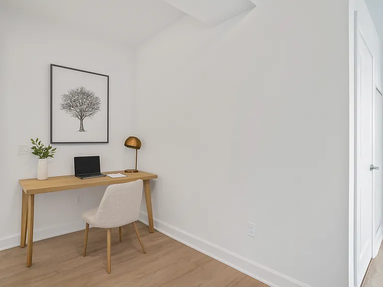 3240 William Coltson Ave — Photo 89