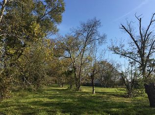 301 N 6th St, La Porte, TX 77571