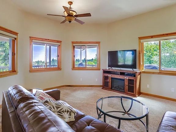 4th image of 753 Ridgewood Dr