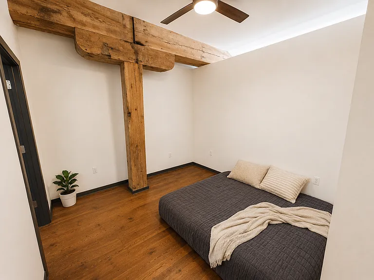 98 S 15th St #210 — Photo 9