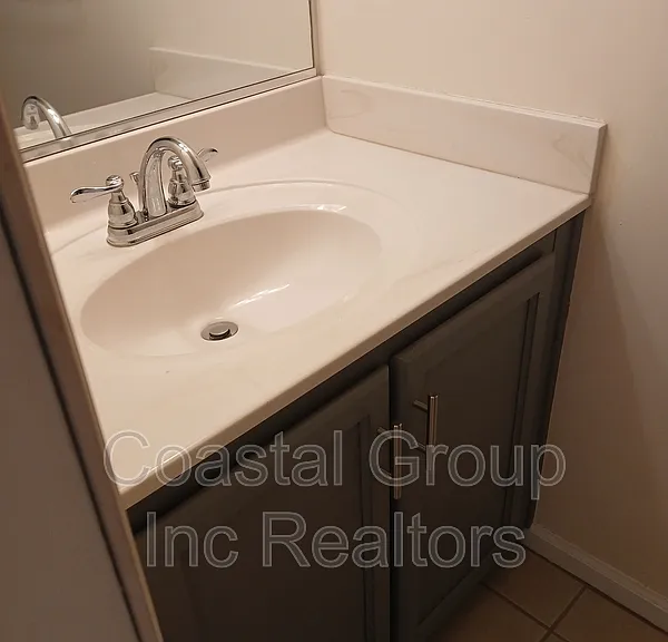 311 Outlaw St — Photo 13
