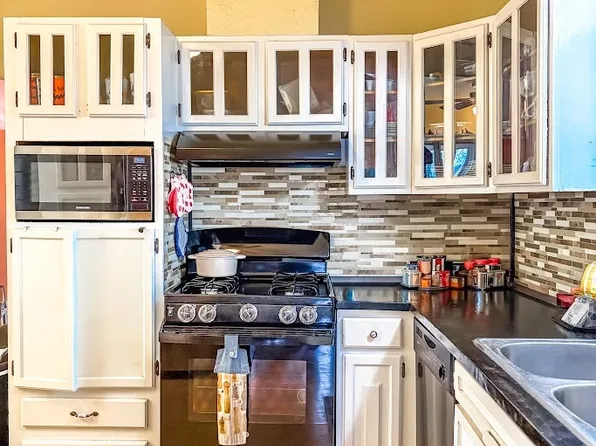200 S 3rd St, Wortham, TX 76693