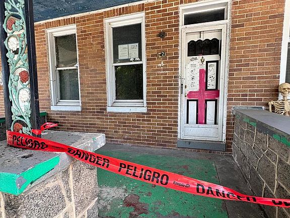 4th image of 42 N Ellamont St