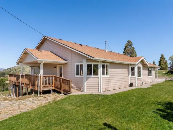 648 S Davis Ave, Weed, CA 96094