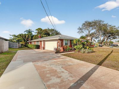 1207 SE Palm Beach Road, Port Saint Lucie, FL, 34952