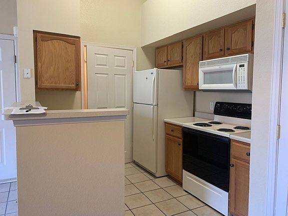 3rd image of 3901 Sonoma Springs Ave APT 1513